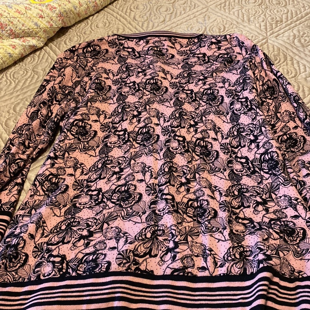 Dress barn vintage 3/4 sleeve sweater - Picture 8 of 8